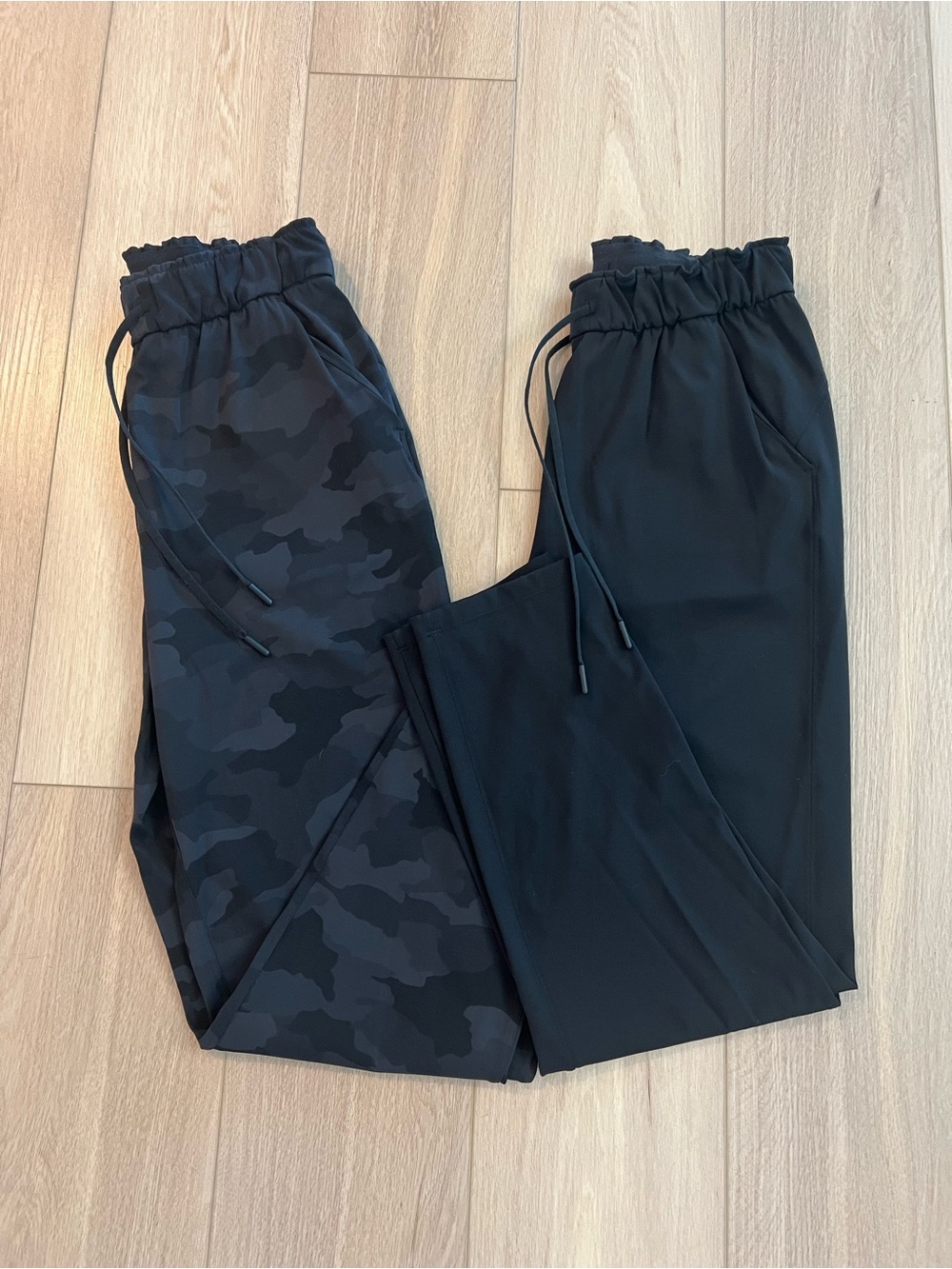 lululemon athletica Black & Charcoal Camo Track Pants - Size S